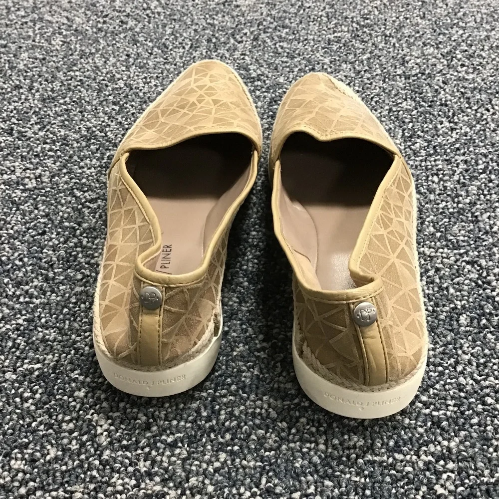 NWT Donald J. Pilsner Shoes